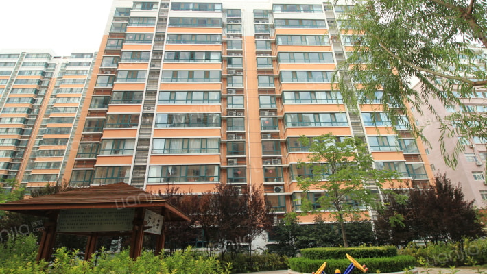 新富公寓外景图