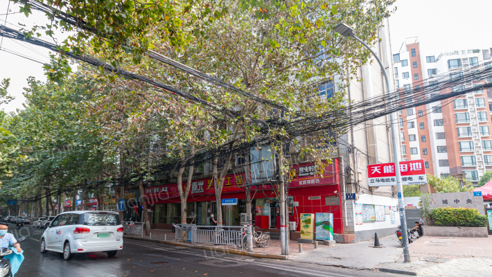 石桥街6号院外景图