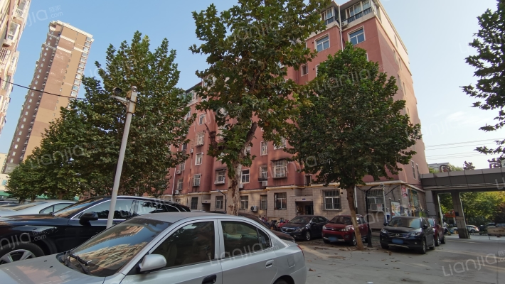 龙岗花园外景图