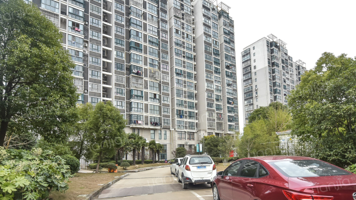 依云香溪外景图