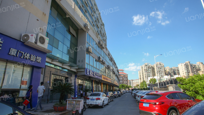 长江大厦外景图