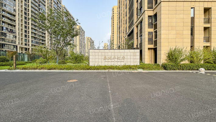 春珑华裕府外景图