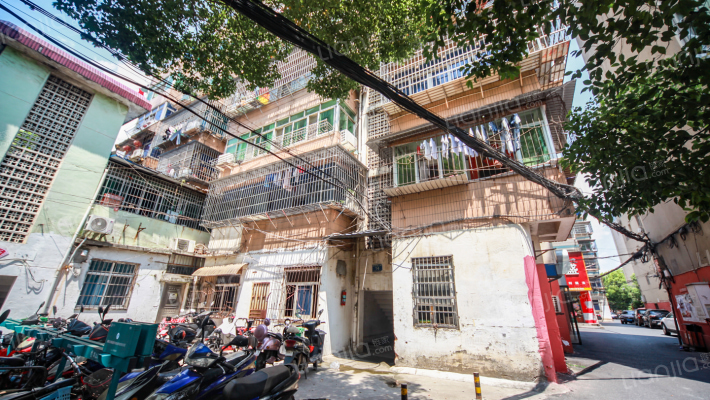 解放路371弄外景图