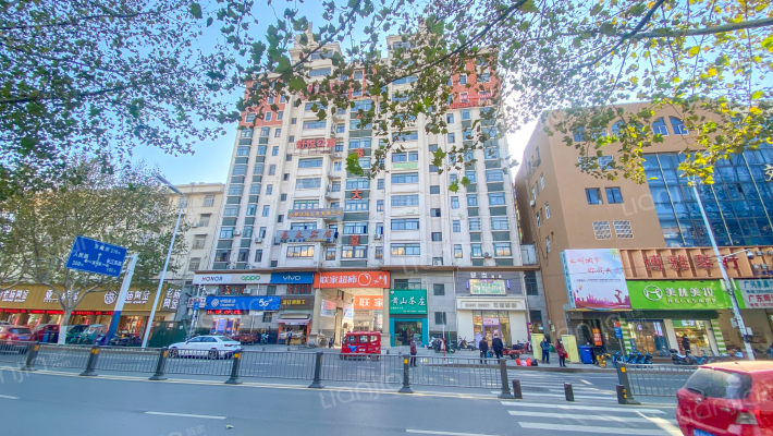 龙泰大厦外景图