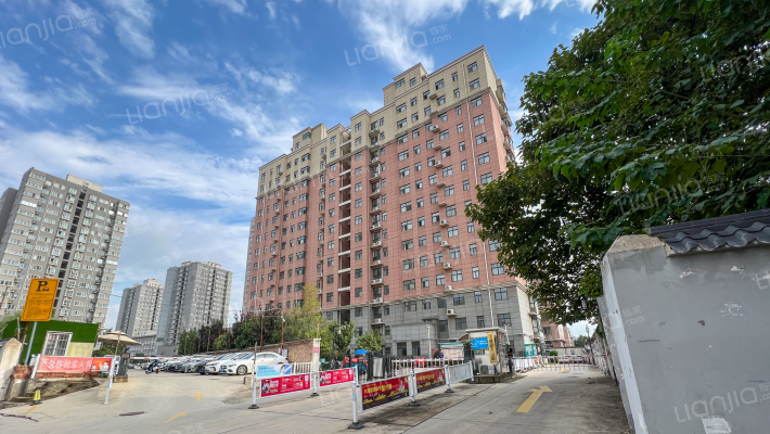 中核蓝天小区外景图