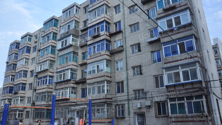 栾金东街外景图