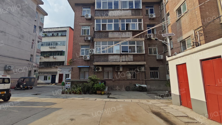 樊沟村住宅楼外景图