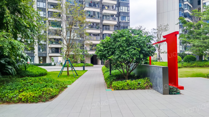 美的新希望锦云湖光外景图