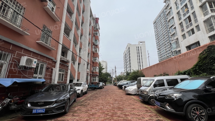 鞍山二路9-11号 外景图