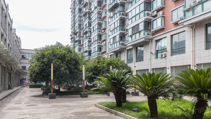 贝斯特财富广场外景图