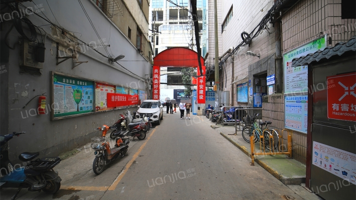 银河大厦外景图