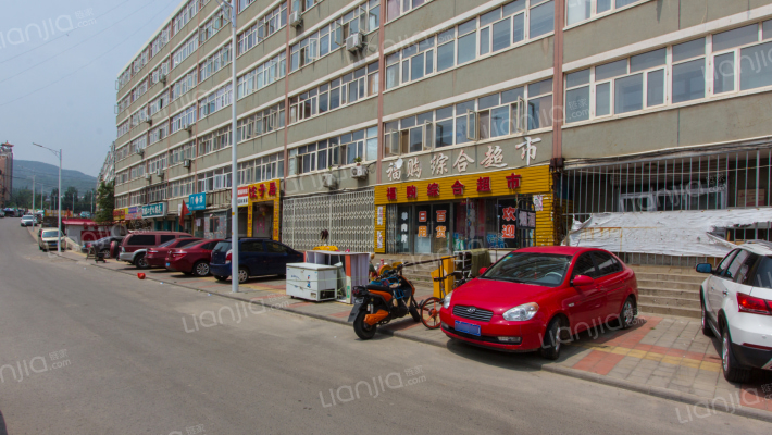 市一金属公司住宅楼外景图