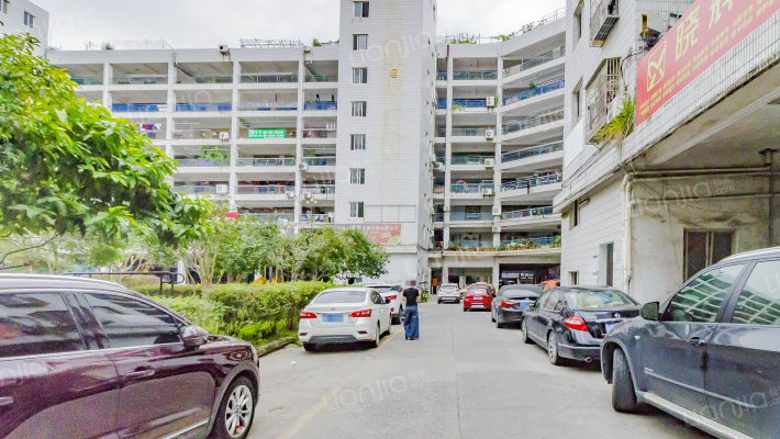 国贸大厦外景图