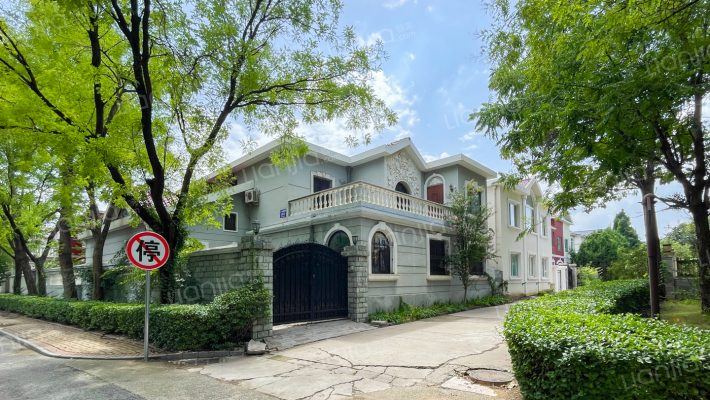 八仙别墅外景图