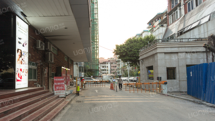 信达大厦外景图