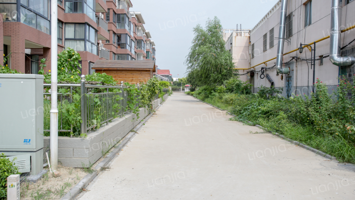 安居花园外景图