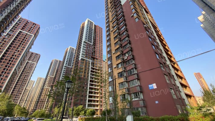 万科明日之光C区外景图