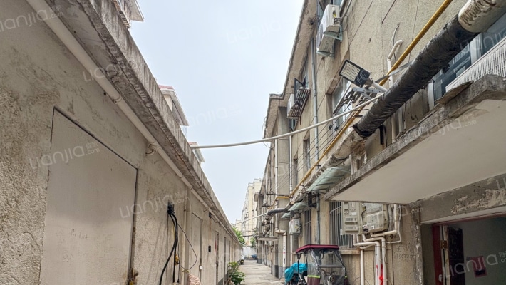 市工商局家属院外景图