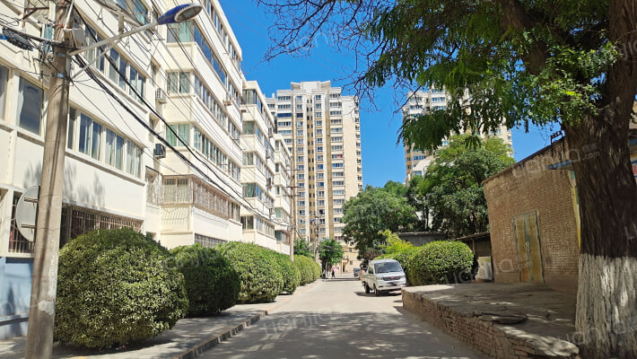 飞控仪器总厂家属院中区外景图