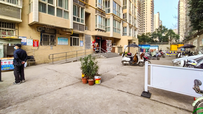 西玛大厦外景图