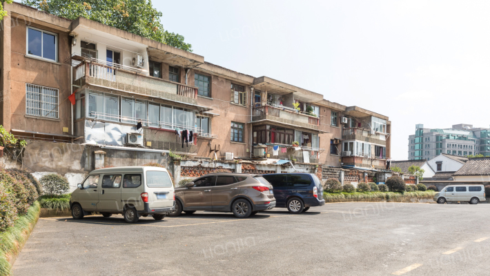 越城区文教局西街教工住宅外景图