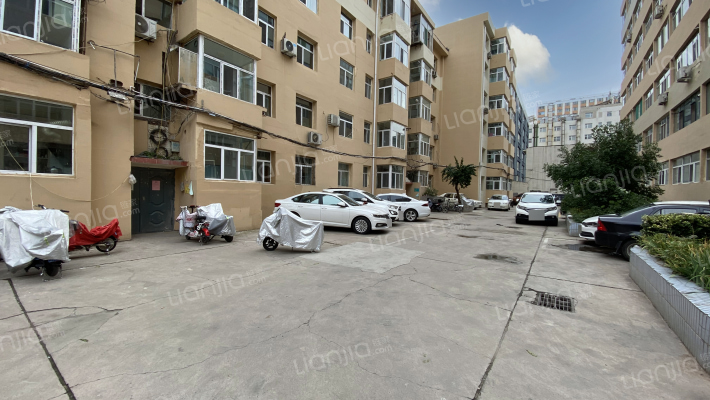 十八中宿舍外景图