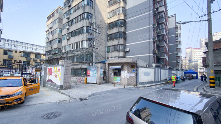 丝绸公司家属院外景图