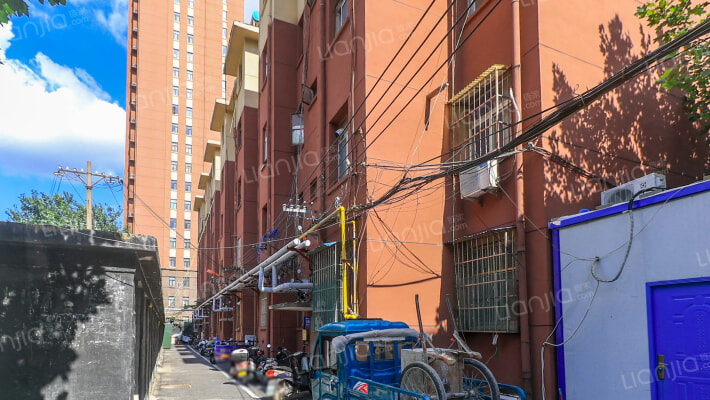 黄淮学院管理家属院外景图