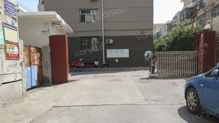 太原山佑巷小区房价怎么样山佑巷小区房源户型图小区车位交通地址详情