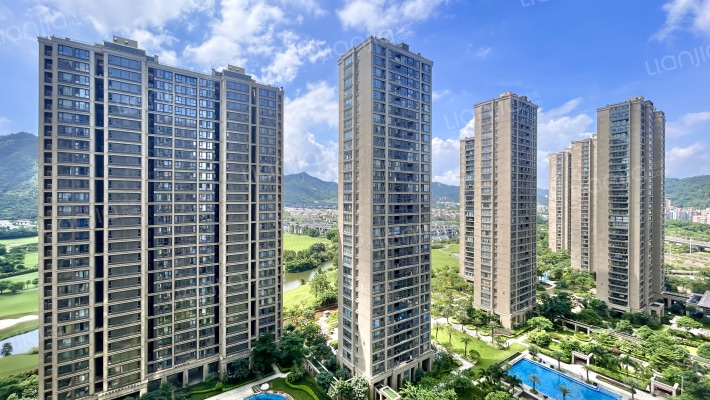 翠湖香山玉兰苑外景图