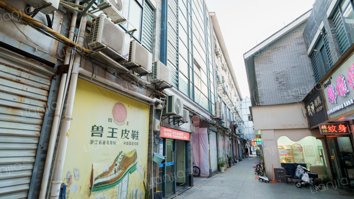 蓝天金都商厦外景图