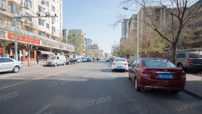 环湖东路外景图