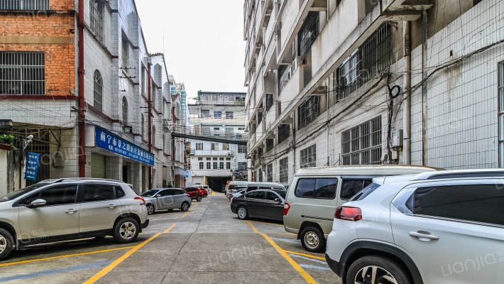 广西医疗器械厂宿舍外景图