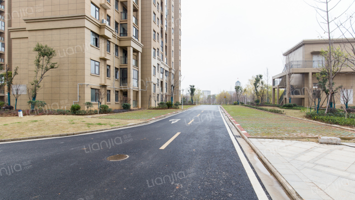 武汉御湖园房价怎么样御湖园房源户型图小区车位交通地址详情分析