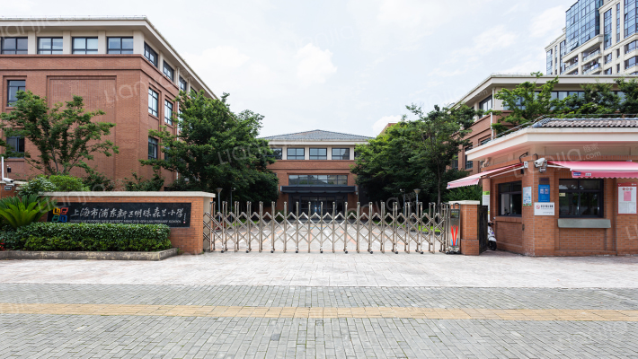 绿城上海御园外景图