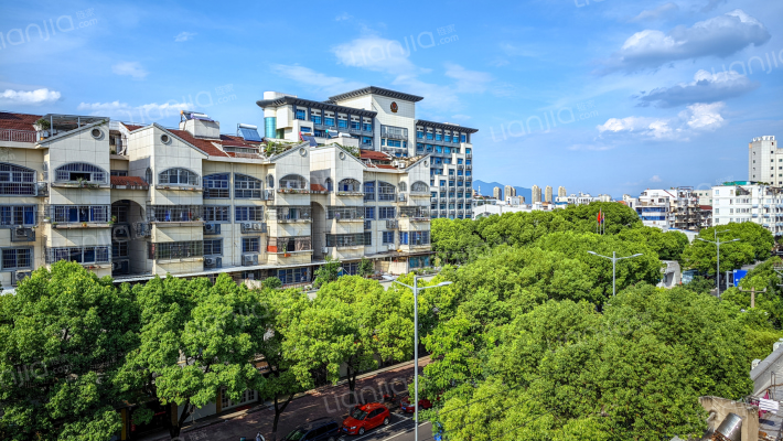 官河横路外景图