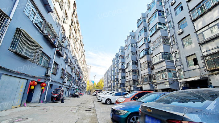 意泰龙宿舍外景图