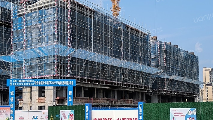 城建琥珀春树里外景图