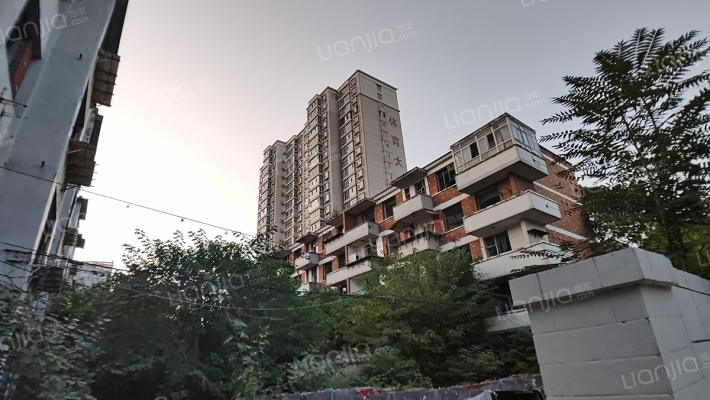 省体育局宿舍外景图