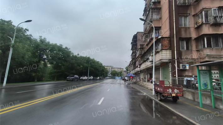 机床厂宿舍外景图