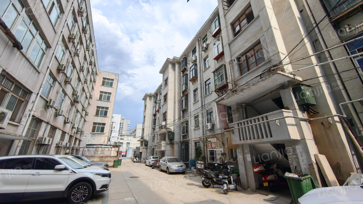 西五路68号院外景图