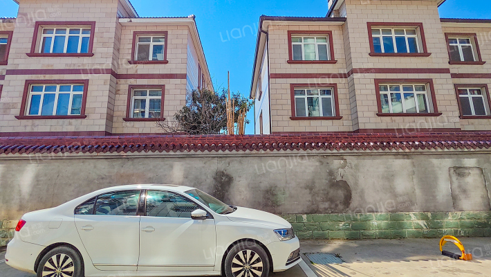 华庭公寓外景图