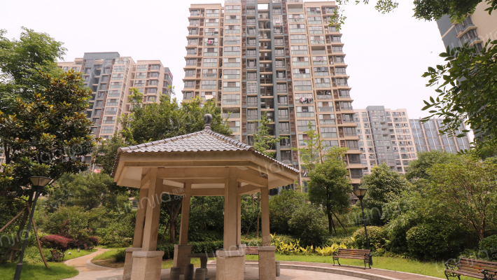 旭日爱上城第四区南区外景图