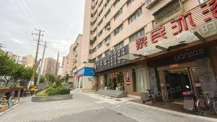 虬江大楼外景图