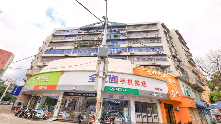 电信宿舍外景图