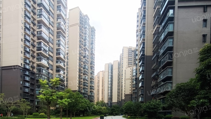 荣和·半山华府外景图