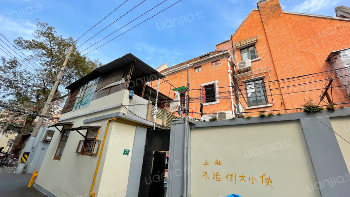 愚园路838弄外景图