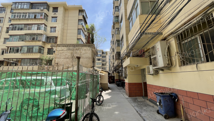 兰州军区房地产管理局家属院外景图