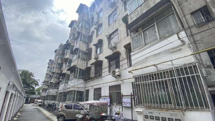 火车站5号住宅外景图