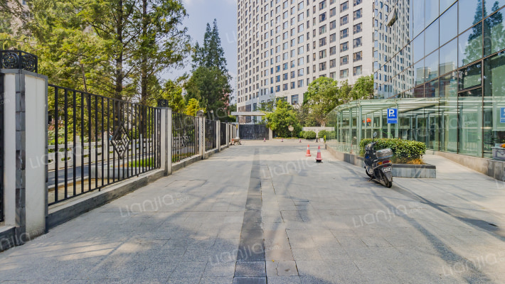 斯亚财富中心外景图